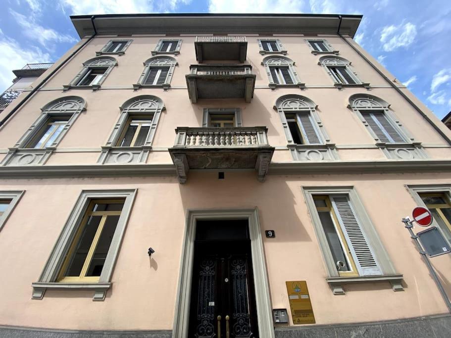 Cozy Apartment By The The Lake Of Lugano Exterior photo
